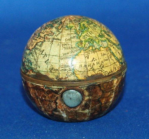 Antique globe form - an,