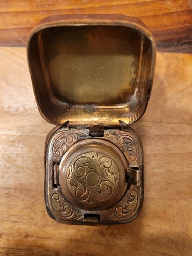 Antique travelling inkwell
