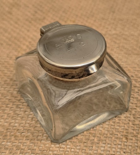 Antique square ink - square, well