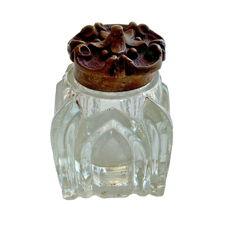 Inkwell cut glass caste - inkwell,