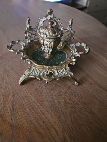 Antique brass inkwell - brass,